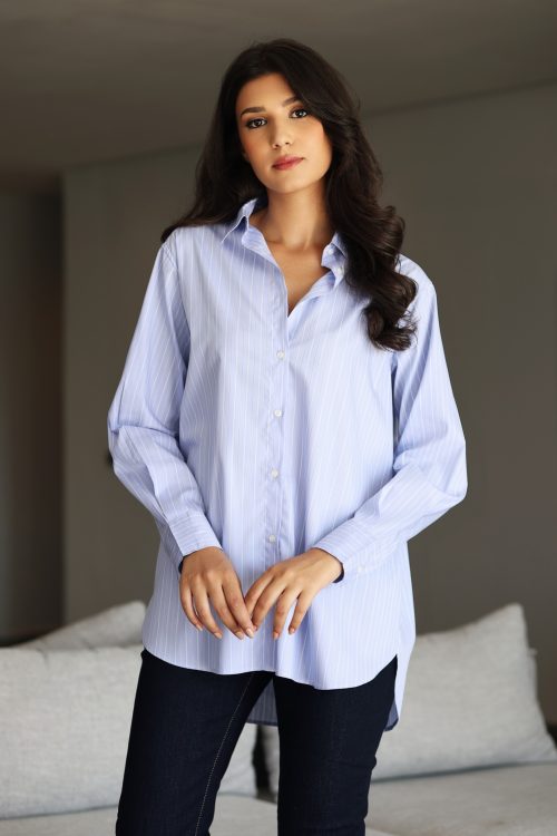 Chemise Amber rayée - Bleu ciel à fines rayures blanches